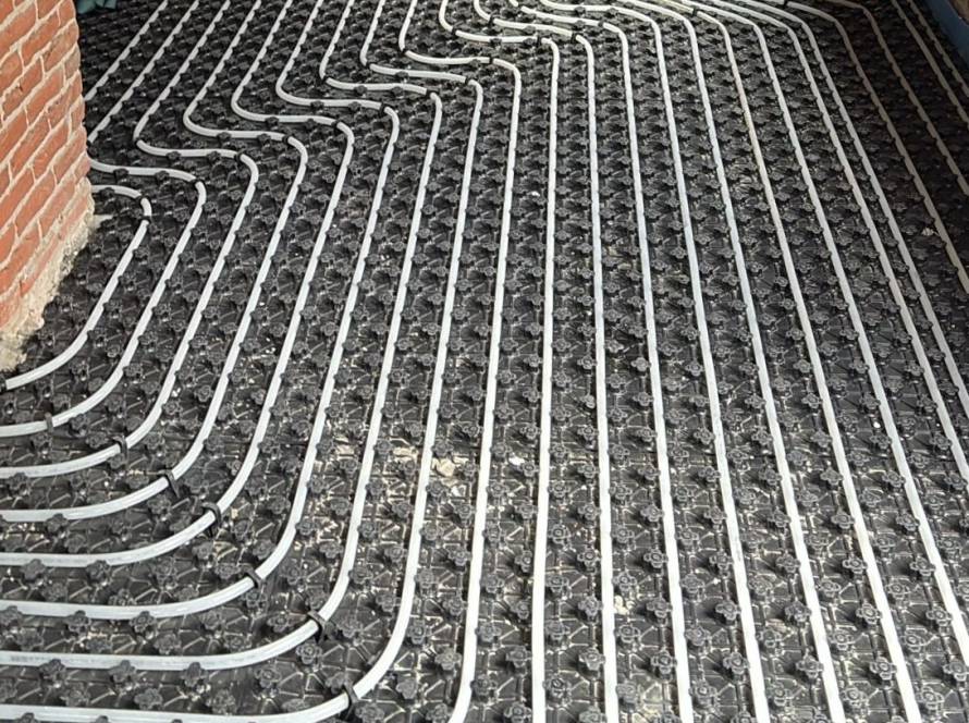 vloerverwarming aanleggen installatie 2026